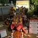 Colocan altar de muertos por migrantes fallecidos en centro de ICE en San Diego