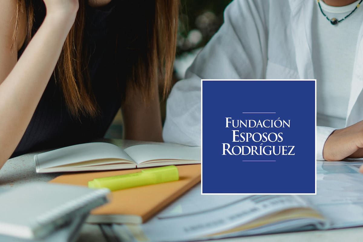 Fundación Esposos Rodríguez abre convocatoria de becas para preparatoria y universidad pública