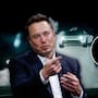 Tesla de Elon Musk presenta su nuevo auto Roadster capaz de realizar maniobras aéreas: el deportivo eléctrico desarrollado con SpaceX acelera de 0 a 97 km/h en menos de un segundo, se eleva y gira en el aire, y llegaría en 2028