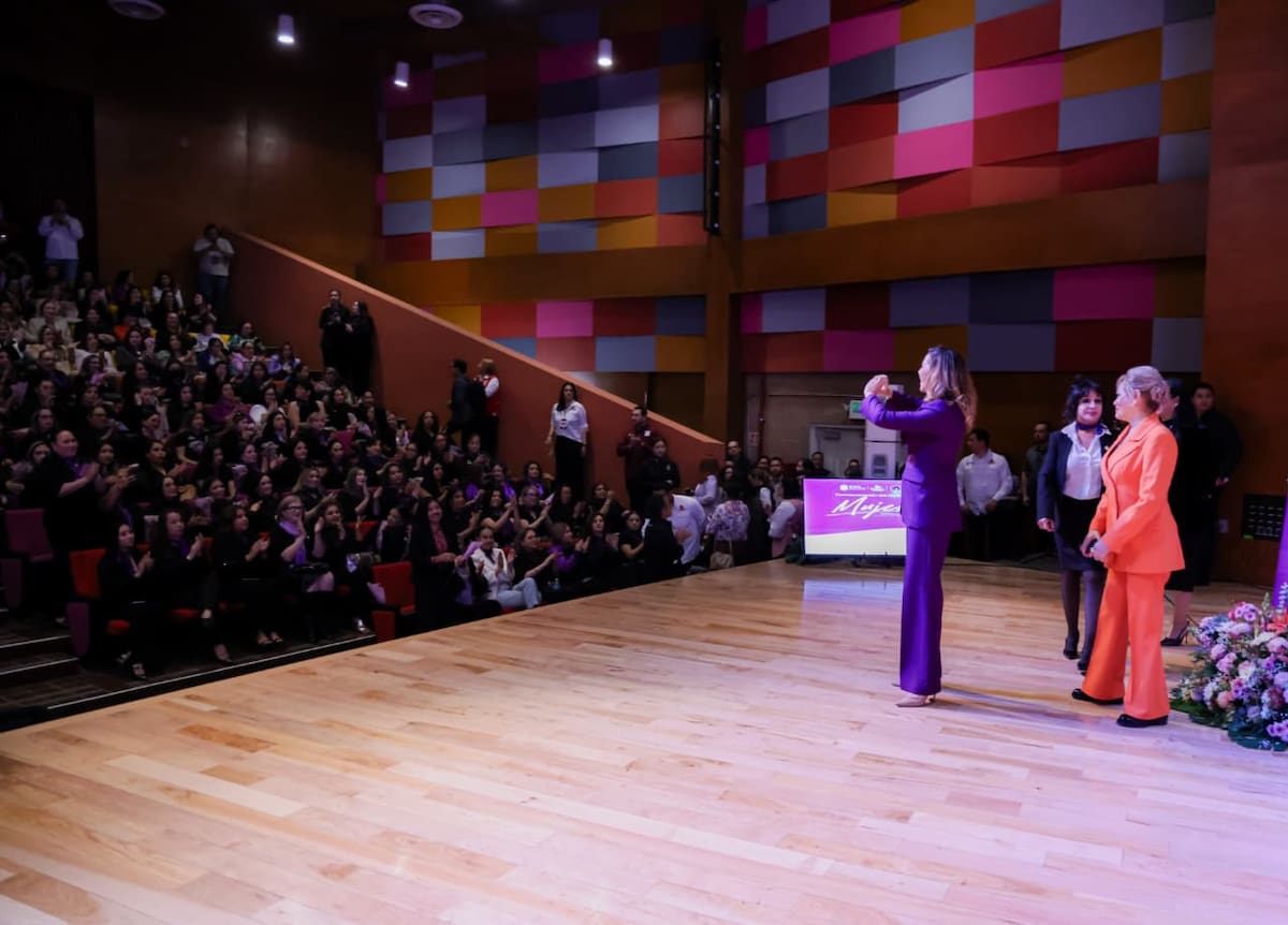 Más de 100 mil bajacalifornianas han sido atendidas con la Tarjeta Violeta además con Trasporte Violeta y Escuadrón Violeta se acerca protección y apoyo para traslados. Foto: Cortesía