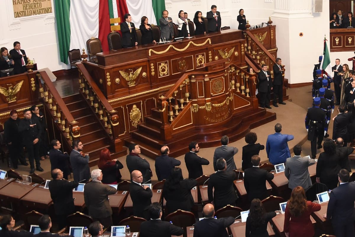 Suspenden servicio de internet en Congreso de CDMX por adeudo de 124 mil pesos