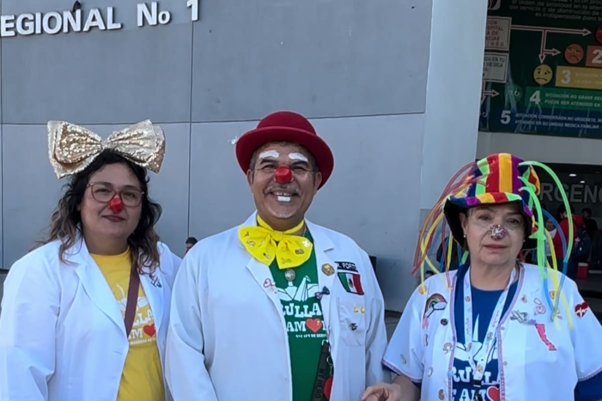 Grullas de Amor: los doctores de la risa que llevan esperanza a hospitales de Tijuana
