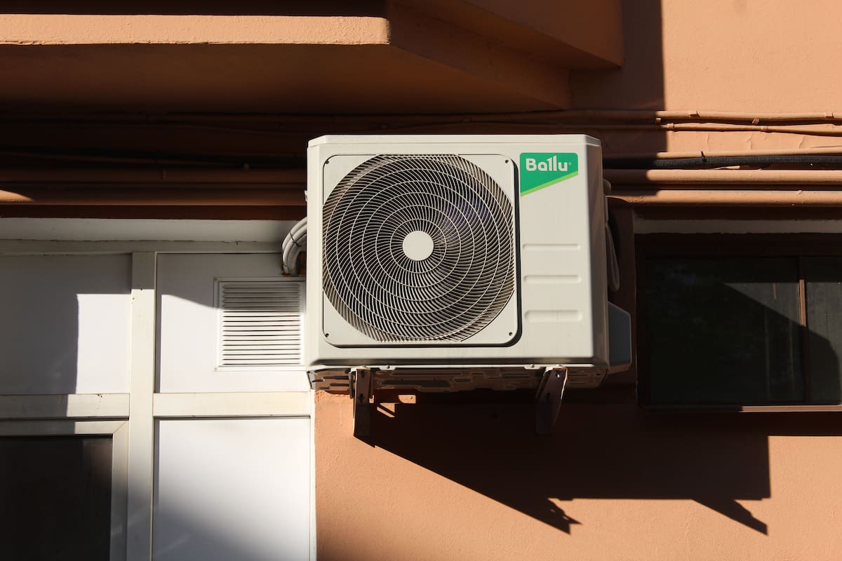 Canadá otorga 6.5 millones de dólares a México para acelerar la eliminación de refrigerantes que dañan la capa de ozono y agravan el calentamiento global, con impacto directo en hogares, industrias y sistemas de aire acondicionado del país