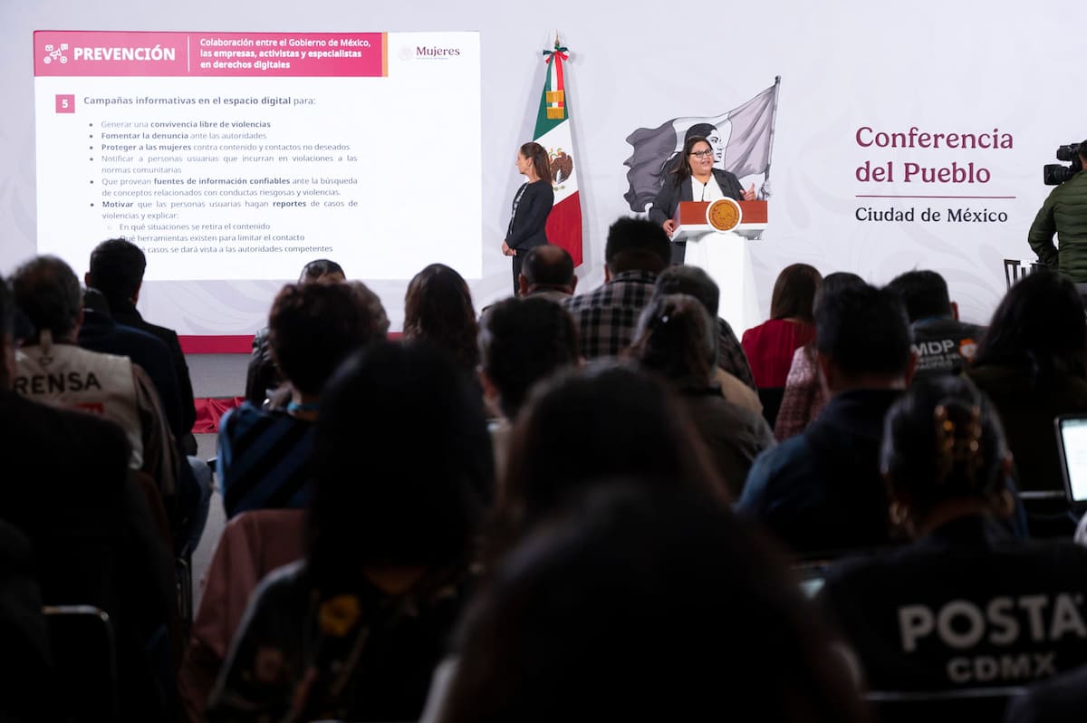 Cuauhtémoc, Ciudad de México. 11 de marzo 2026. La presidenta constitucional de los Estados Unidos Mexicanos, la Doctora Claudia Sheinbaum Pardo en conferencia de prensa matutina en el salón de la Tesorería de Palacio Nacional. La acompañan: Citlalli Hernández Mora, secretaria de Mujeres| Foto: Saúl López Escorcia/Presidencia