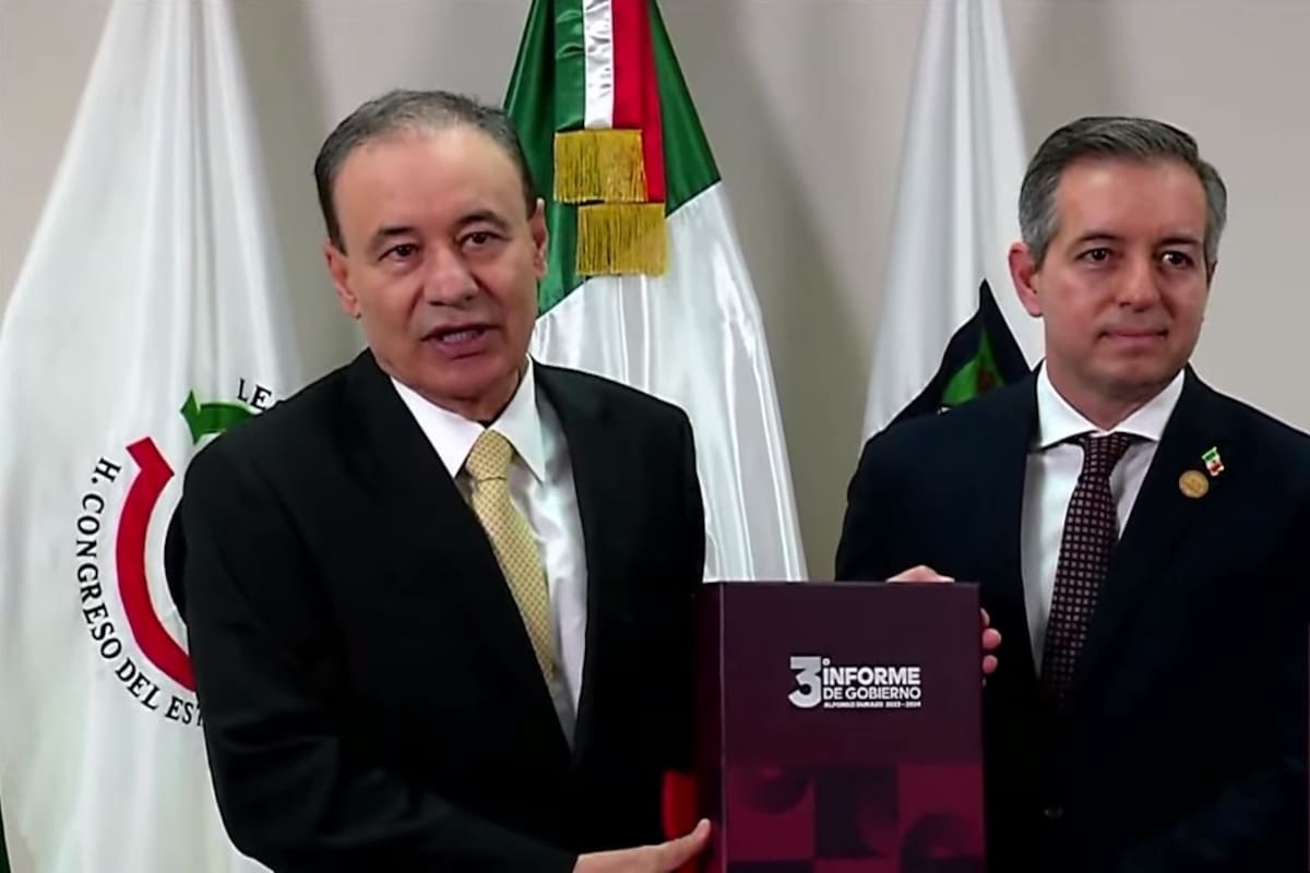 Alfonso Durazo entrega el Tercer Informe de Gobierno al Congreso de Sonora