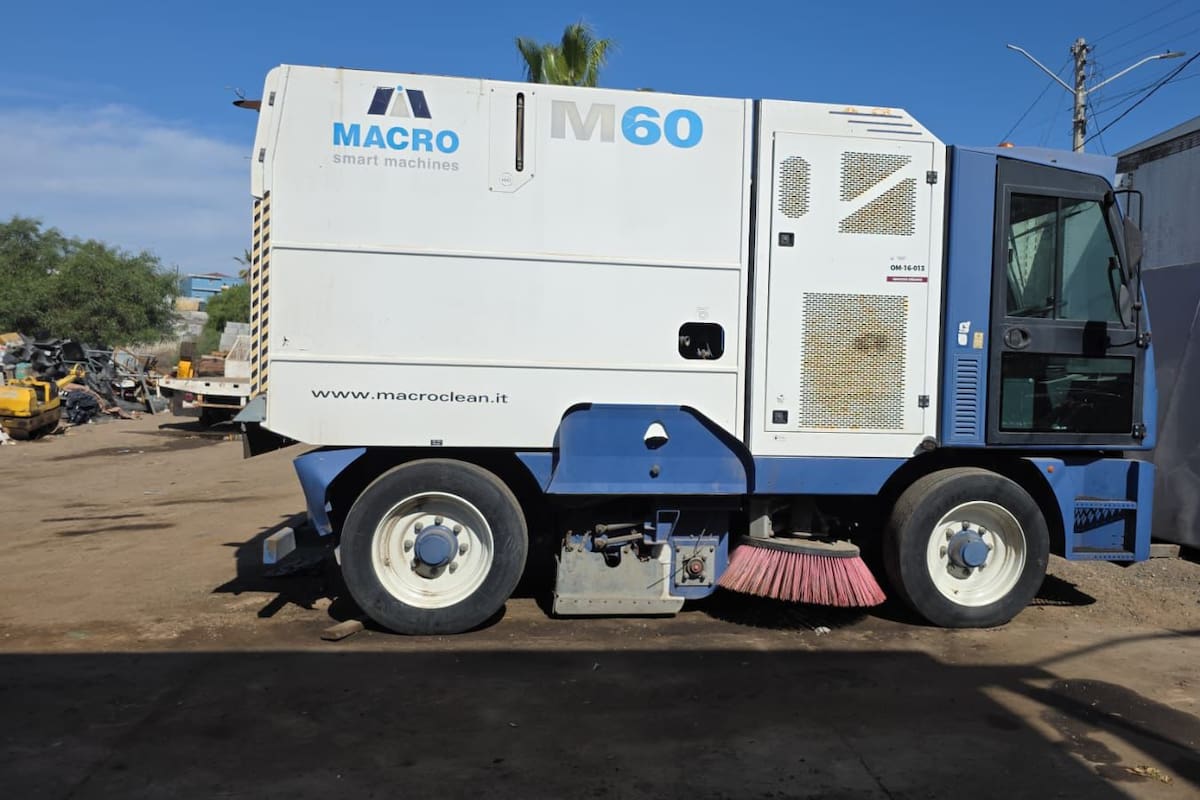 Buscan reponer “barredora” en Rosarito, altos costos de mantenimiento son insostenibles