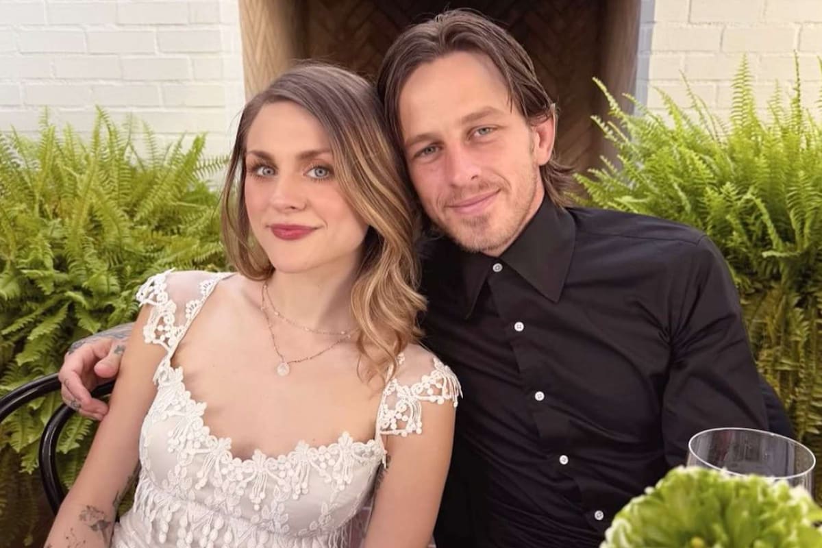 Frances Bean Cobain y Riley Hawk se casaron en 2023