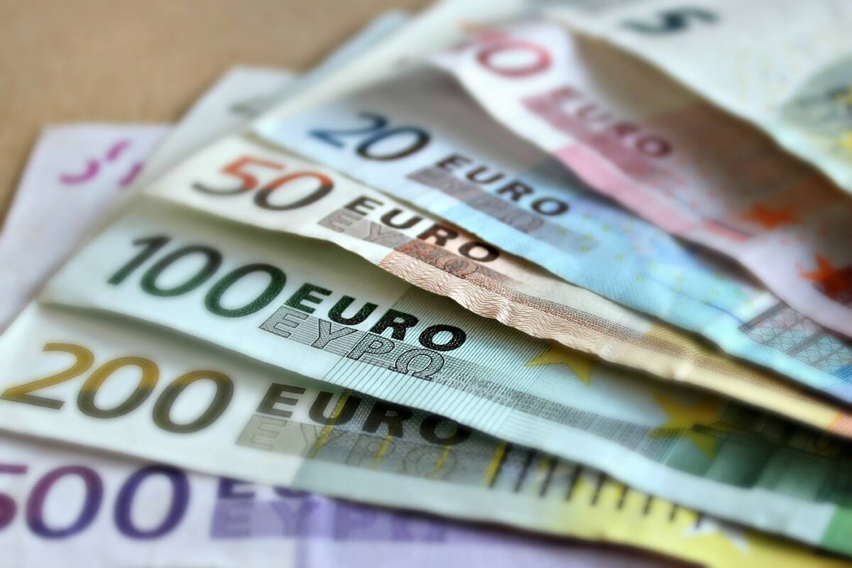 Deuda francesa superará "sin duda" el 115% del PIB