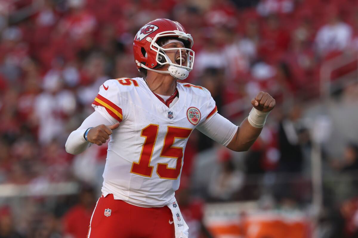 ¡Aún lesionado! Patrick Mahomes jugará con los Chiefs pese a sufrir un esguince