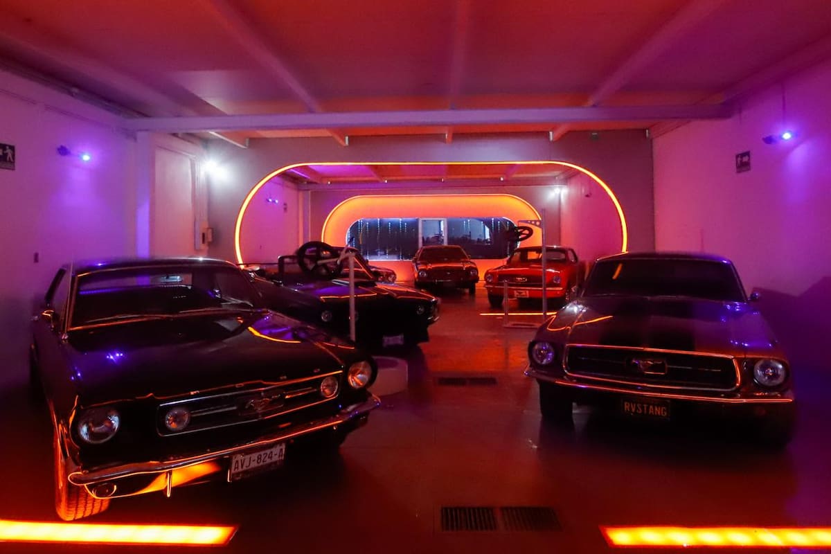 Proponen placas especiales para autos antiguos y personalizadas para vehículos en BC