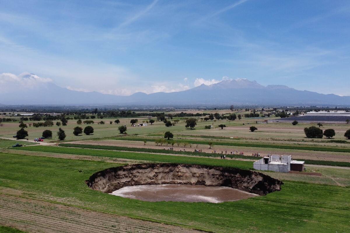 Por qué se formó un enorme socavón en Puebla