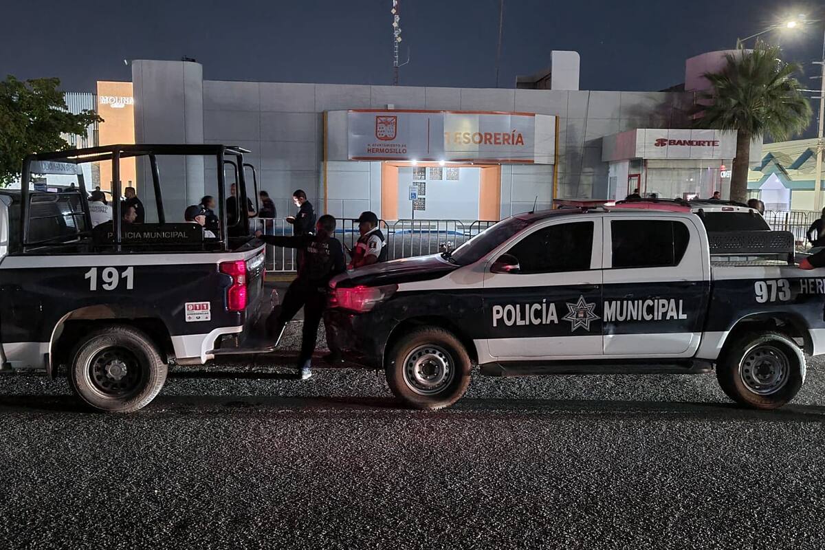 Jubilados y pensionados del ayuntamiento de Hermosillo entregaron las instalaciones de Tesorería tras 15 horas de bloqueo