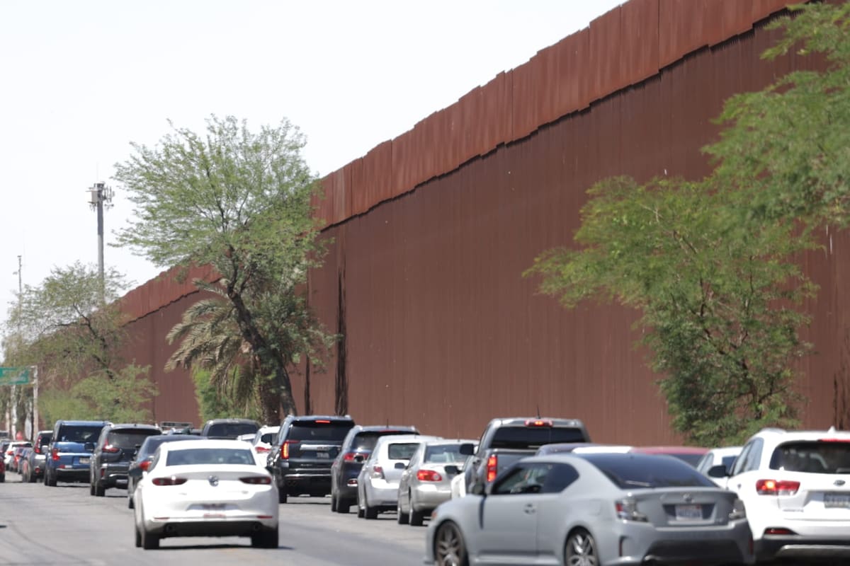 Largas filas para cruzar a Estados Unidos; se espera que supere las 2 horas y media