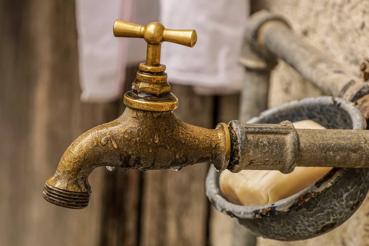 Falta de agua, reto de 10.5 millones de familias mexicanas contra el COVID-19
