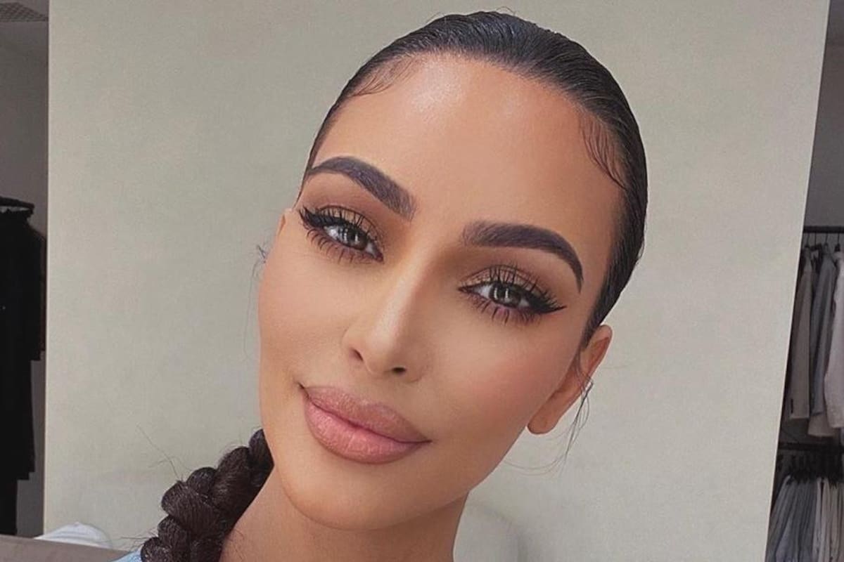 Kim Kardashian “explota” contra una de sus hijas mientras hace tutorial de maquillaje
