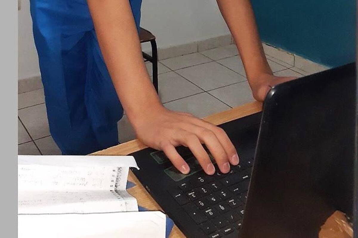 Historias de vida: Logra joven de Itama estudiar en línea