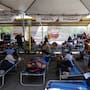 Buscan refugio ante calor de 50 grados; albergues han atendido a más de mil personas en Mexicali