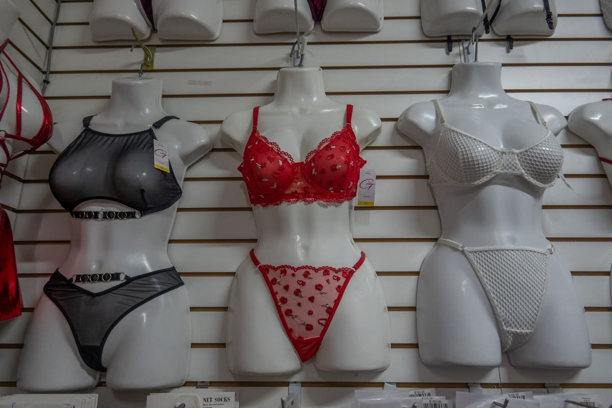 Año Nuevo incrementa la venta de lencería en la Zona Centro de Tijuana