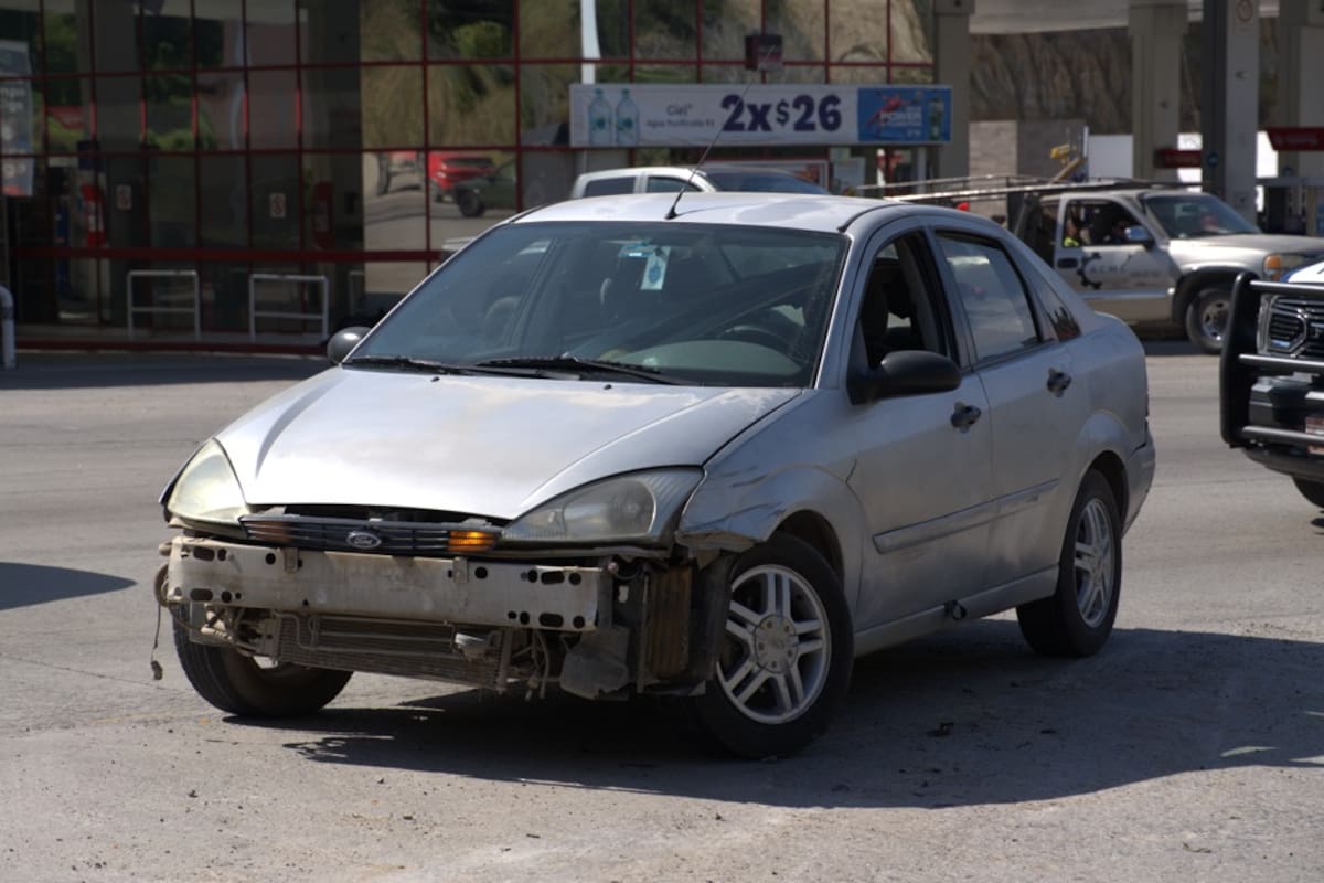 Motociclista resulta lesionado tras choque en libramiento sur