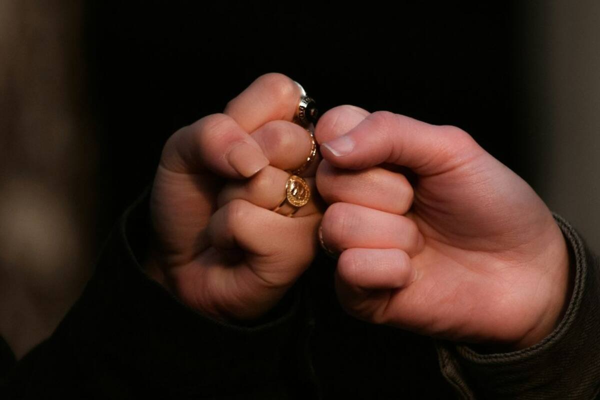 La técnica psicológica para agradarle a casi cualquier persona y generar conexión real, según la ciencia