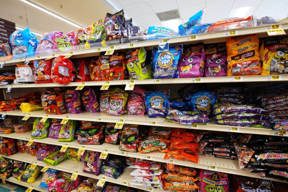 Un estudio con casi 9 mil adultos encontró más señales de daño vascular cerebral entre quienes consumían más alimentos ultraprocesados, como refrescos, cereales azucarados y sopas instantáneas, un hallazgo que pone atención en la dieta desde la mediana edad