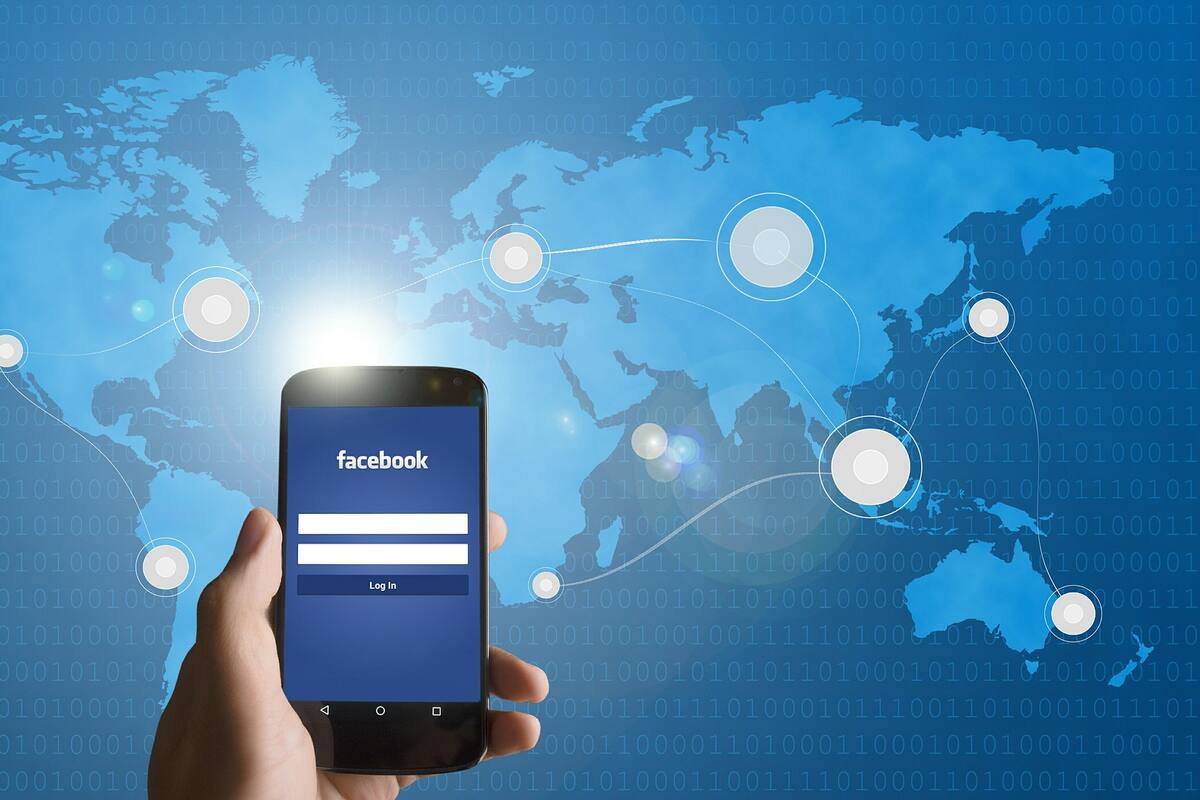 Filtran datos personales de más de 500 millones de usuarios de Facebook