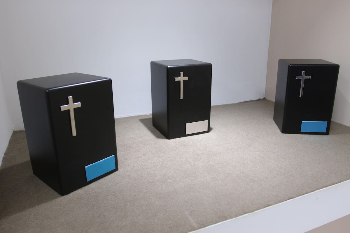 Por ocultar casi 200 cadáveres y entregar cenizas falsas fue sentenciada a 18 años de cárcel una expropietaria de una funeraria en Colorado