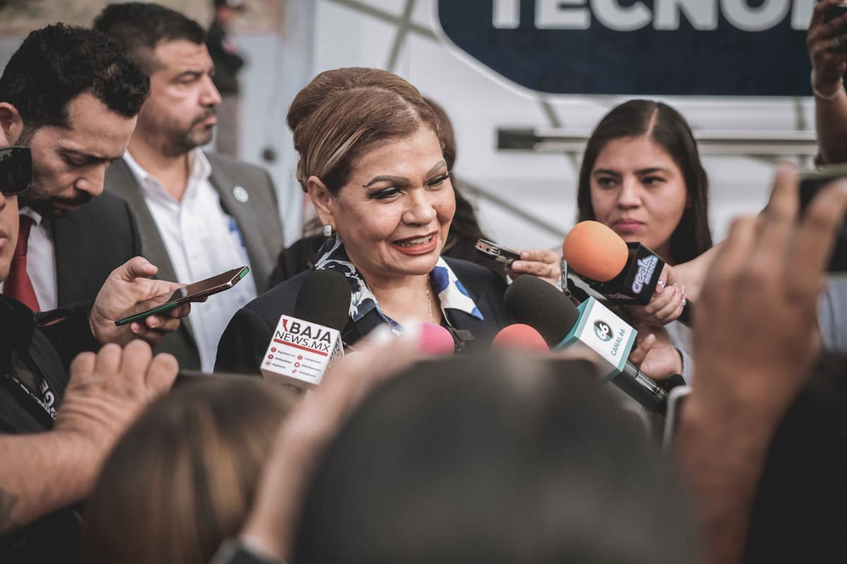 Citan a la fiscal general a comparecer por condiciones en C5 y falta de respuestas