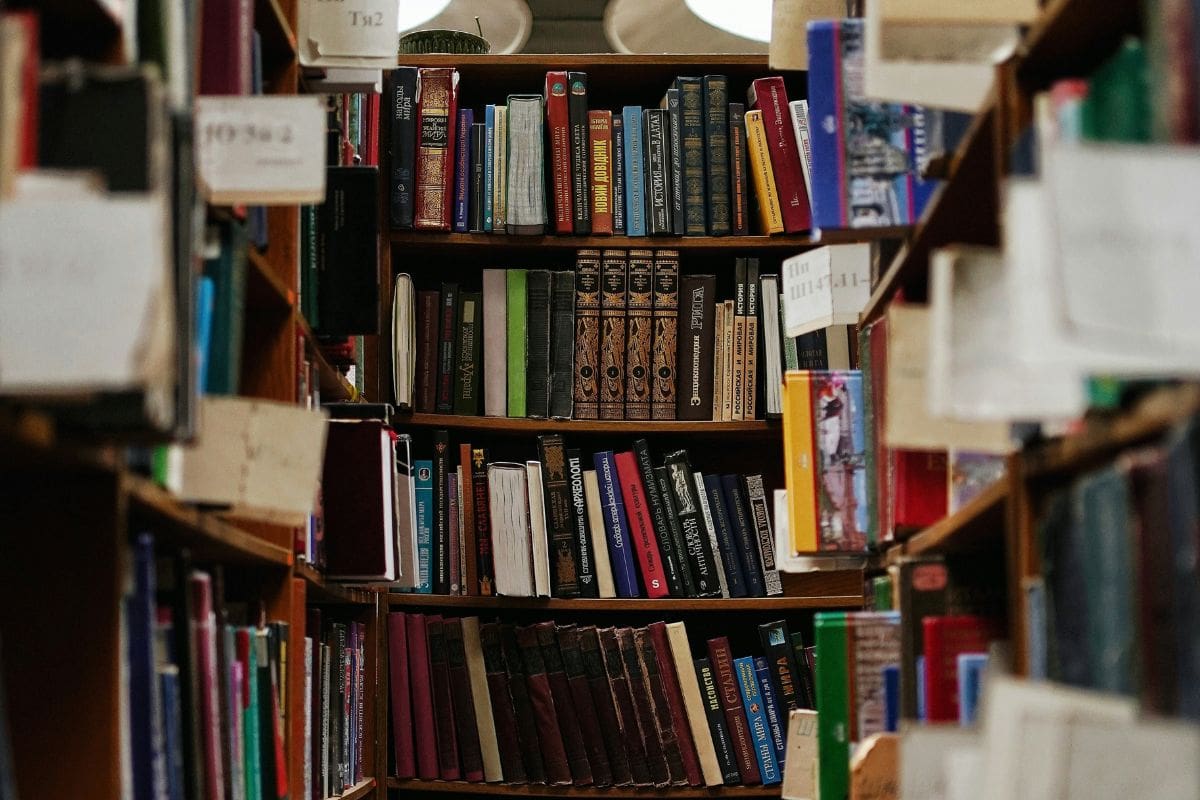 ¿Soñar con libros? Esto es lo que significa para la psicología