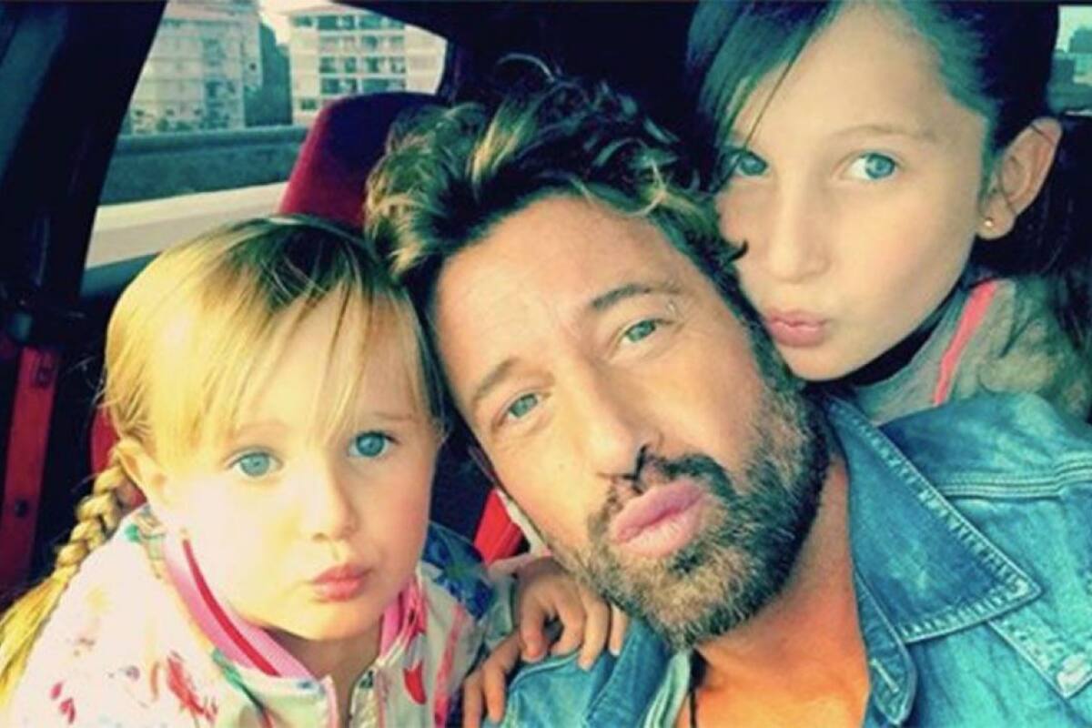 Gabriel Soto revela que sus hijas ya estaban enteradas de su compromiso con Irina Baeva