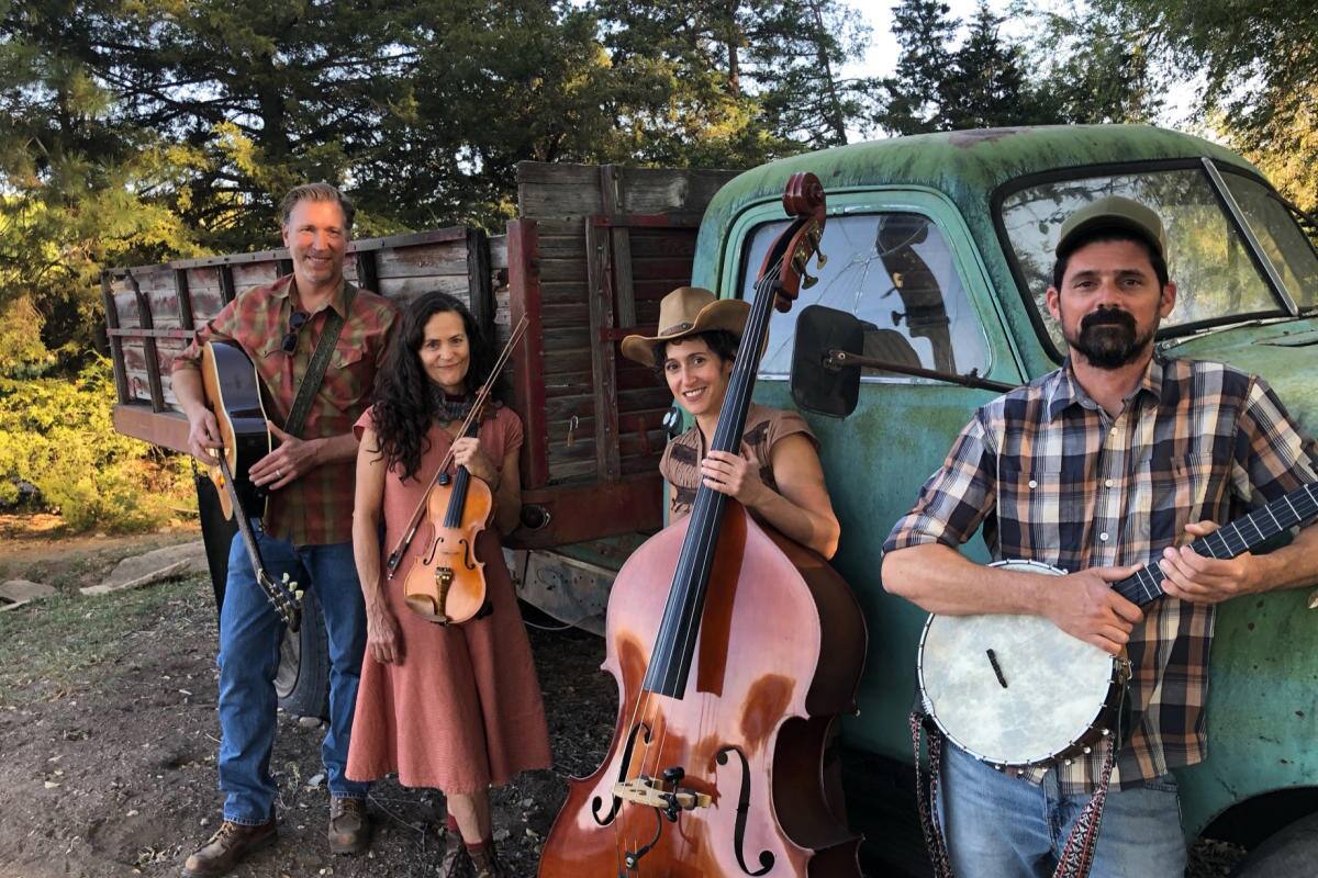 Prepárate para bailar al ritmo de la banda Pick & Holler en Tempe