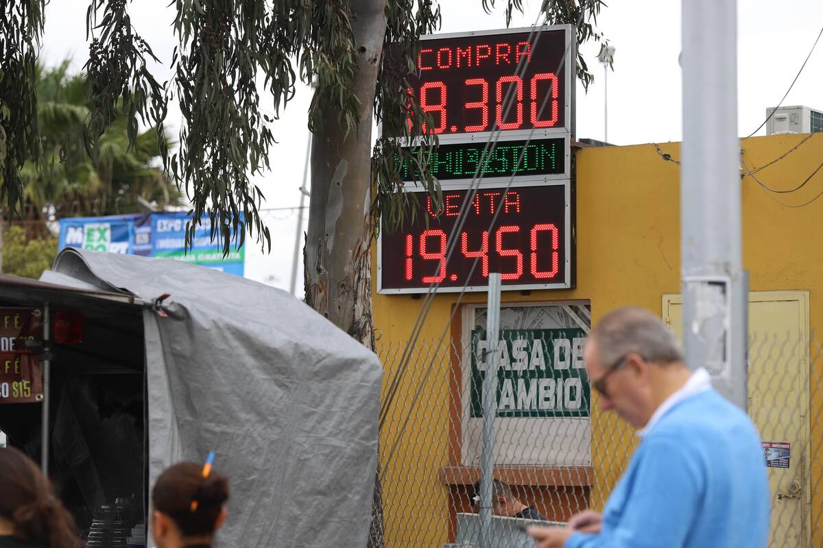 Registra peso avance ante "billete verde"