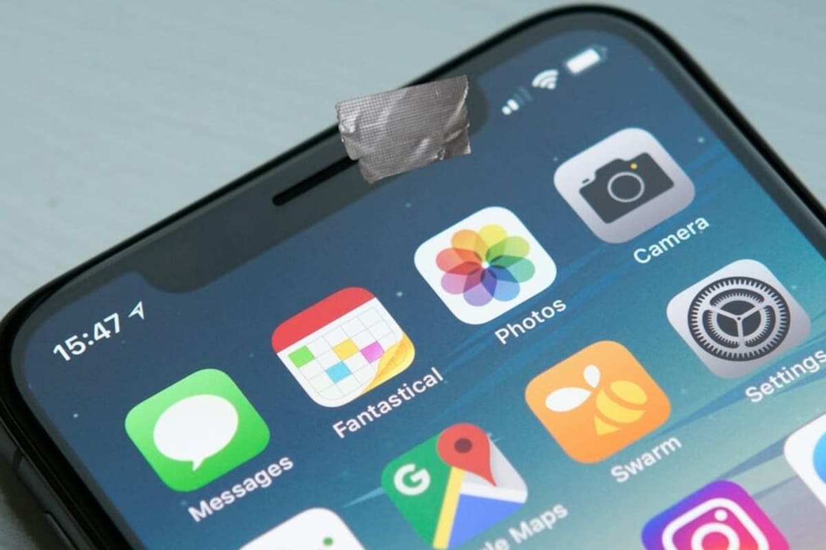 Por qué cubrir la cámara del celular se ha convertido en una de las recomendaciones más insistentes de los expertos en medio del aumento del espionaje digital