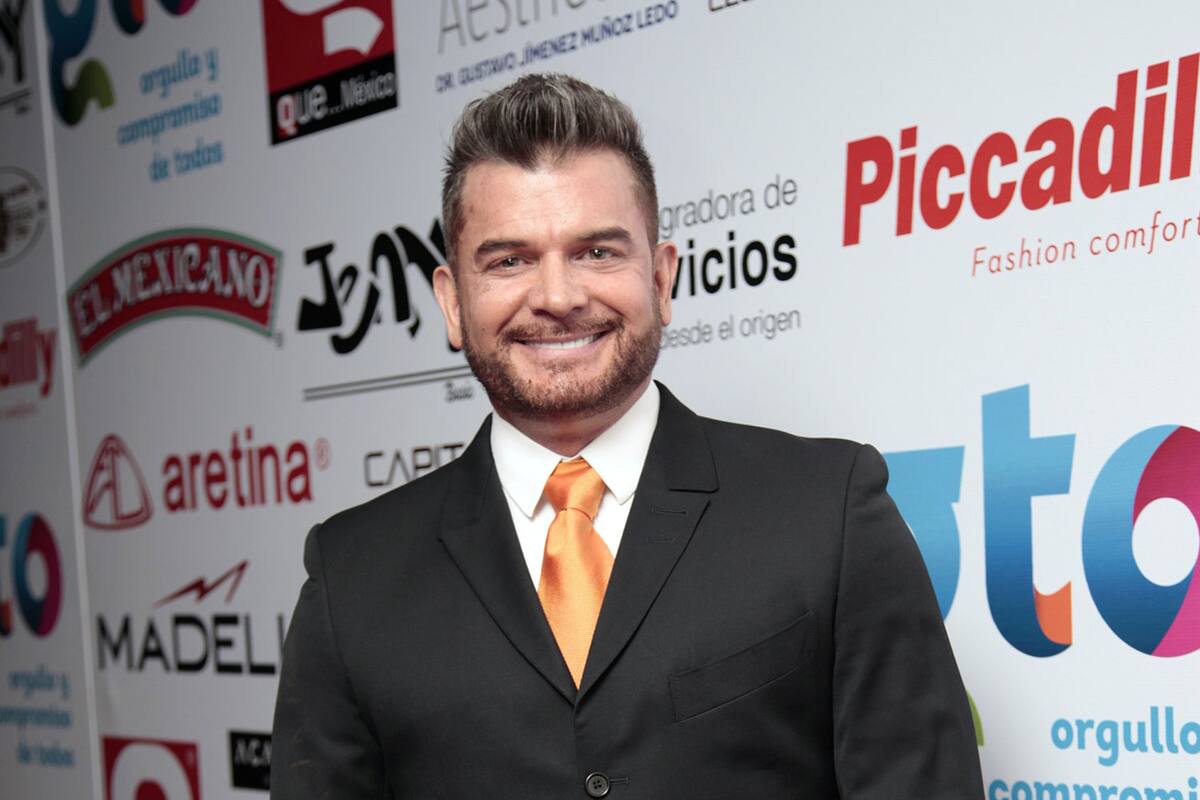 Al estilo Zague, filtran fotos íntimas de Sergio Basáñez