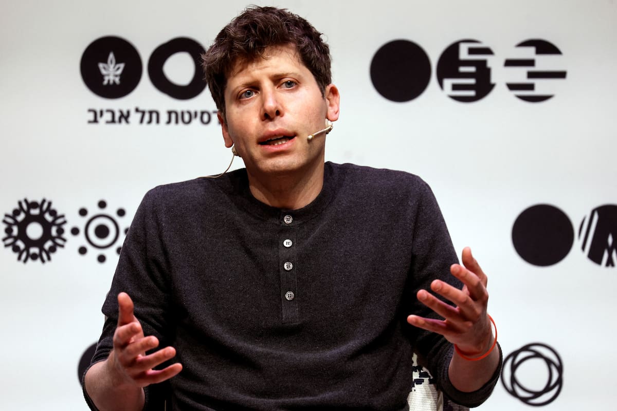 FOTO DE ARCHIVO: Sam Altman, CEO de OpenAI respaldado por Microsoft y creador de ChatGPT, habla durante una charla en la Universidad de Tel Aviv en Tel Aviv, Israel. 5 de junio de 2023. REUTERS/Amir Cohen/Archivo