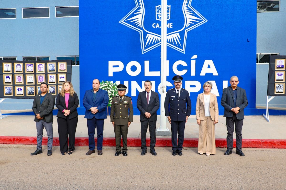 Lamarque reconoce labor y sacrificio de policías durante ceremonia en Cajeme