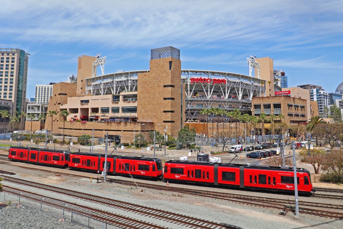 Bajan crímenes en sistema de transporte público de San Diego