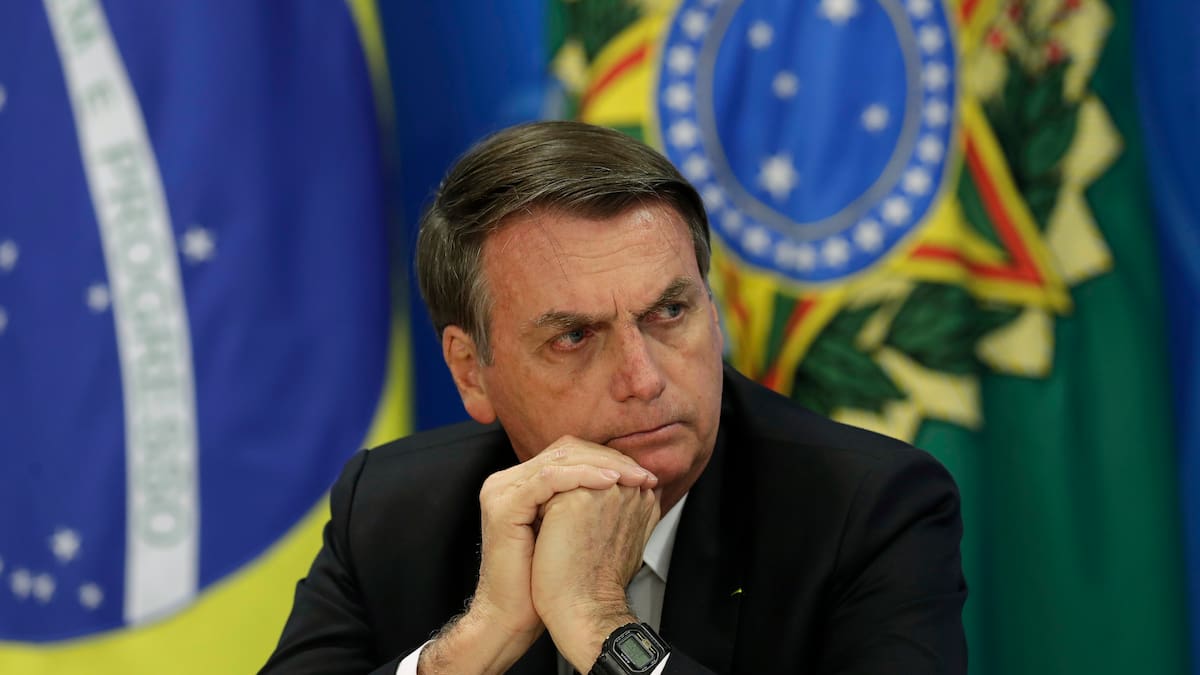 El expresidente de Brasil, Jair Bolsonaro, fue dado de alta médica una semana después de su cirugía abdominal y regresó a prisión en Brasilia, luego de que el Supremo Tribunal Federal rechazó concederle arresto domiciliario