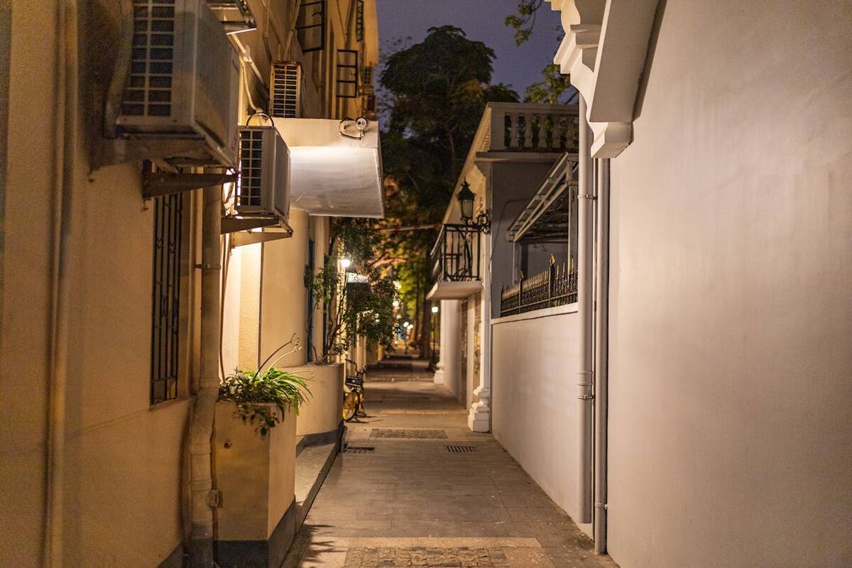 ¿En qué temperatura se debe usar el aire acondicionado para ahorrar luz?