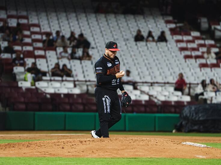 Caen Naranjeros por tercera noche consecutiva frente a Tomateros en Culiacán