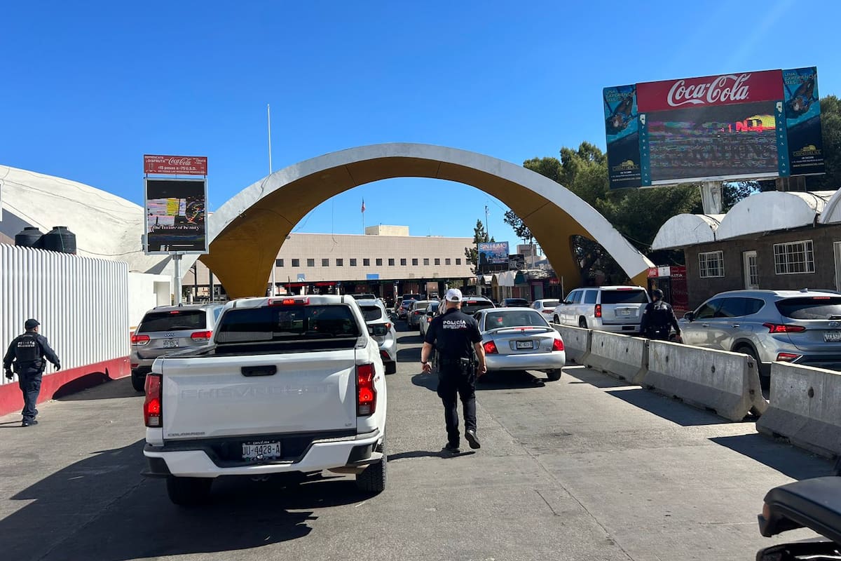 Cortas filas en garitas de Nogales a pesar de la inactividad escolar