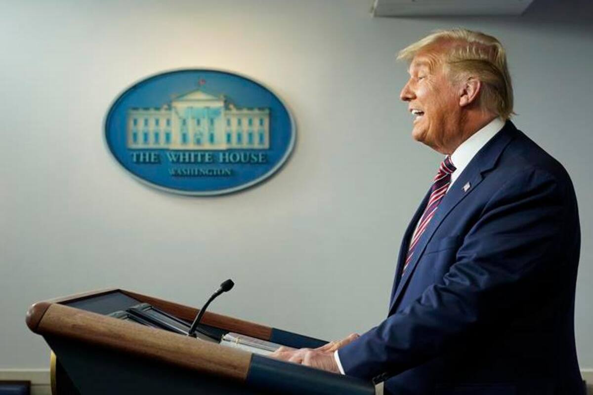 Trump apunta que dejará la Casa Blanca mientras reitera denuncias de "fraude"