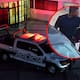 Vecinos detienen y golpean a sujeto que robó auto a un adulto mayor