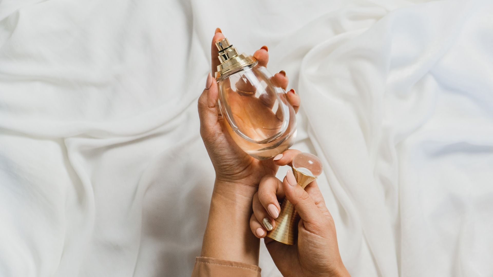 Truco infalible para que tu perfume dure todo el día | Foto: Especial