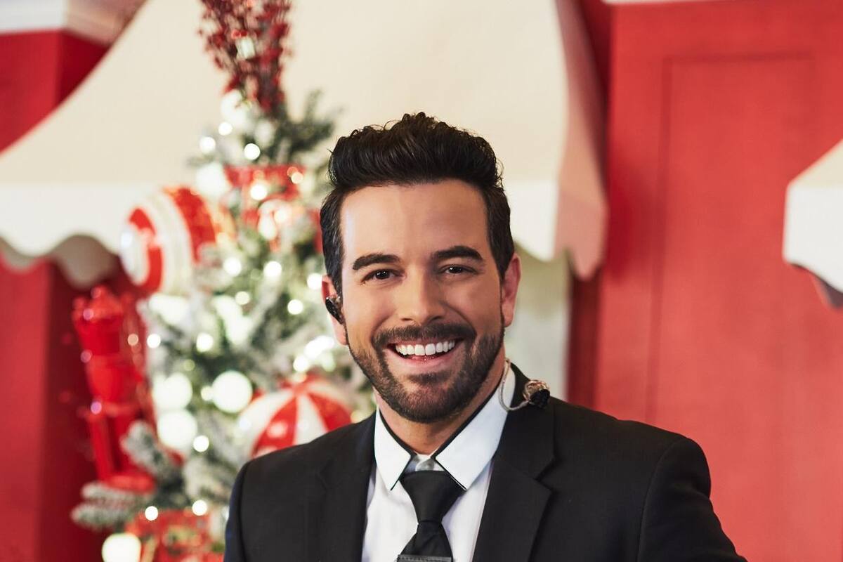 Mane de la Parra cierra el año cantando villancicos como un regalo a sus fans,