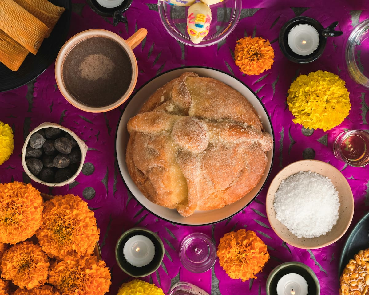El pan de muerto puede durar más de una semana si se guarda en bolsa de papel y en un lugar ventilado.