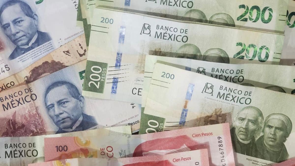Inflación en México se desacelera en la primera quincena de diciembre, pero boletos de avión y servicios turísticos presionan los precios previo a Navidad