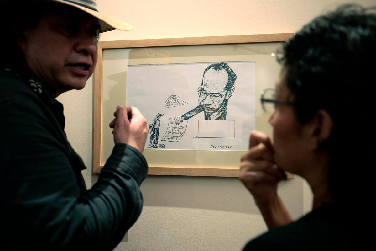 Helio Flores, el reconocido caricaturista mexicano, es homenajeado en Los Pinos