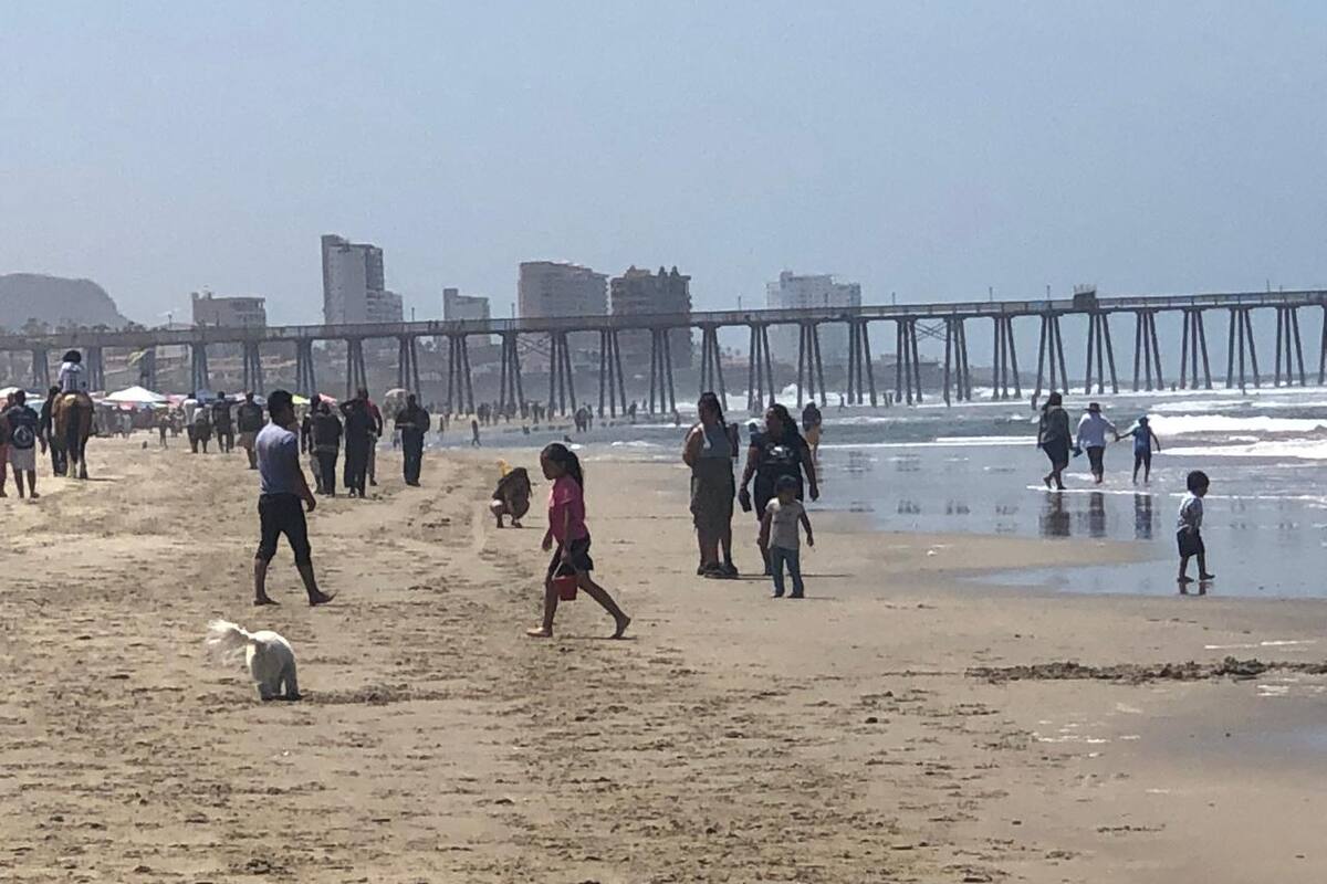 Atraen playas de Rosarito a bañistas