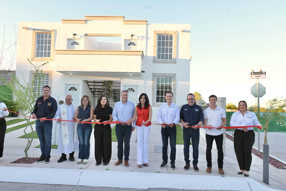Autoridades municipales y representantes de Derex participaron en la inauguración del desarrollo Solhara.